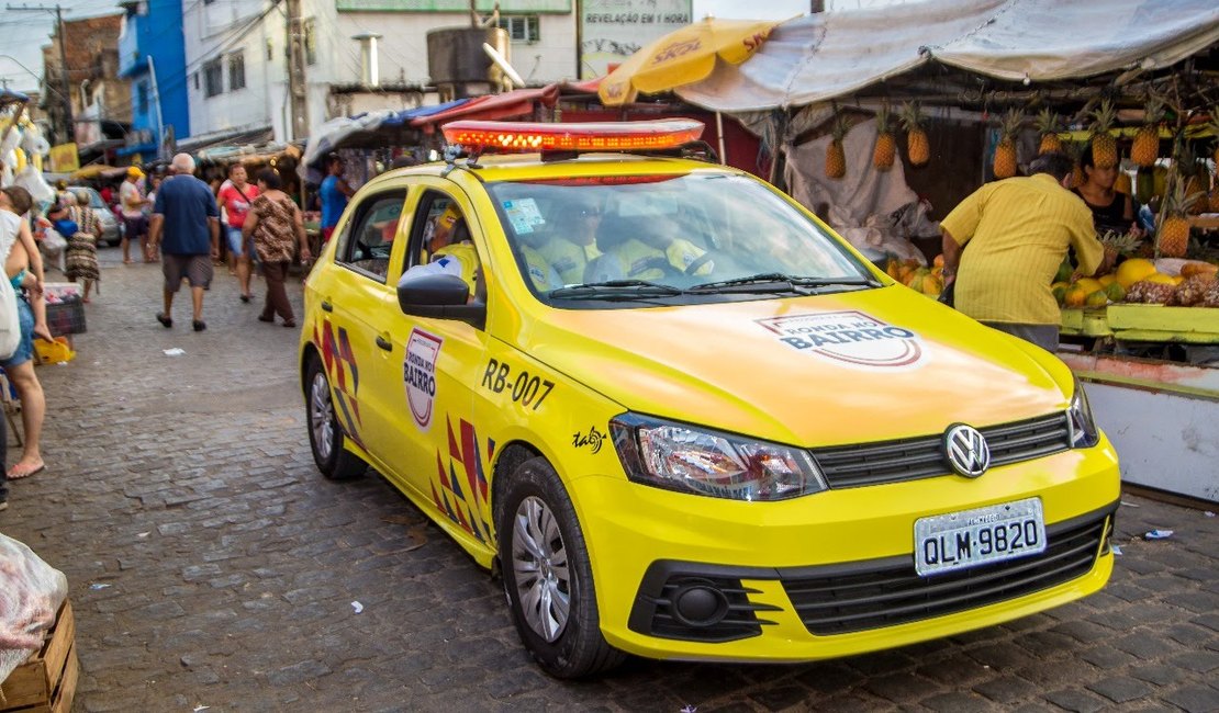 Ronda no Bairro resgata criança de sete anos presa em casa no Jacintinho