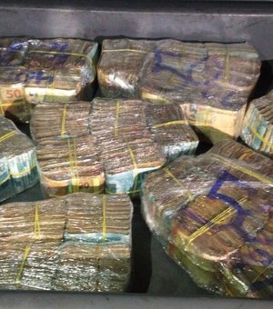 PM apreende R$ 400 mil do tráfico de drogas em Belo Horizonte