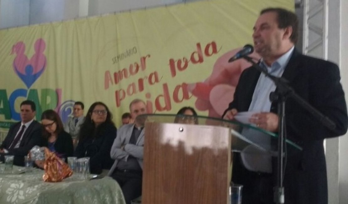 Em Arapiraca, Luciano Barbosa afirma que a greve da Uneal será resolvida de imediato