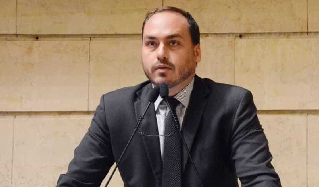 CPI das Fake News convoca assessores do clã Bolsonaro