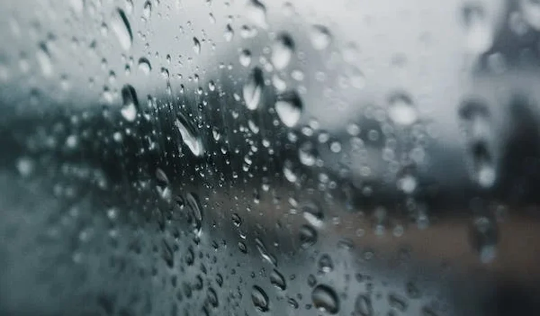 Inmet emite alerta de chuvas com perigo potencial em Maceió