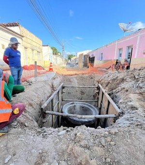Centro Histórico de Penedo tem obras de esgotamento sanitário avançadas