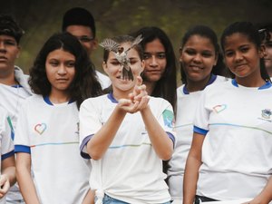 Estudantes da rede pública participam de soltura de animais silvestres resgatados pela FPI