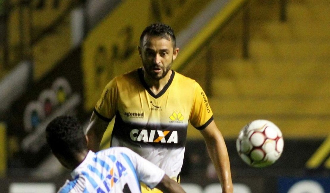 CRB confirma contratação do zagueiro Edson Borges, ex-Criciúma. 