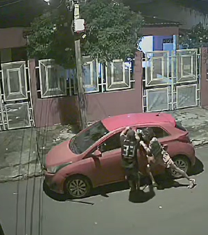 Casal é flagrado tentando  arrombar veículo parado no bairro do Alto do Cruzeiro em Arapiraca