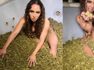 Mulher Melão mergulha em 50 kg de maconha para novo ensaio: 'Mulher Cannabis'