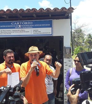 Théo Pontes registra em cartório compromisso para abrir mão de salário de prefeito