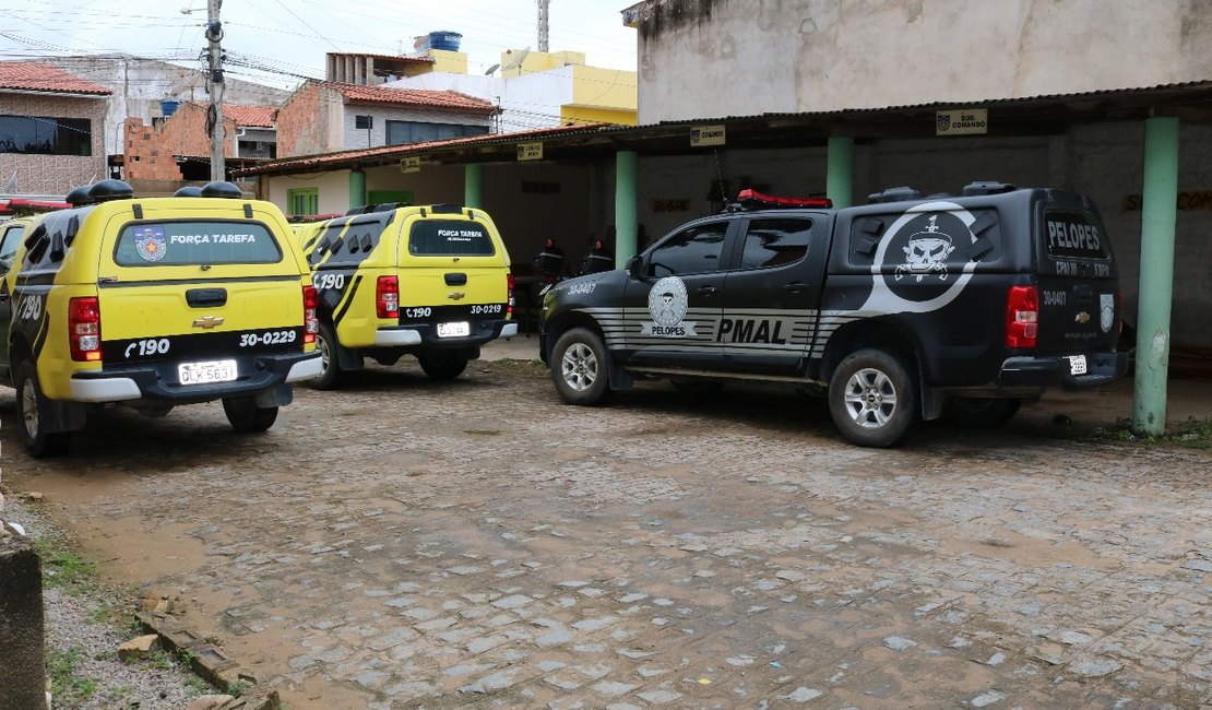 Jovem é detido acusado de tráfico de drogas em Maragogi