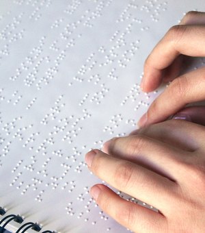 Prefeitura de Arapiraca promove cursos de acesso aos Sistemas Braille e Soroban