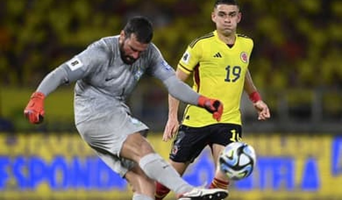 Alisson lamenta derrota do Brasil para a Colômbia e dispara: “Futebol não se ganha com a camisa”