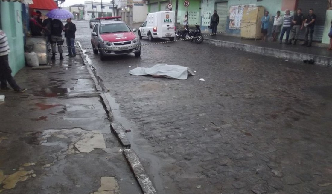 Homem é assassinado em rua de prostituição em  Arapiraca