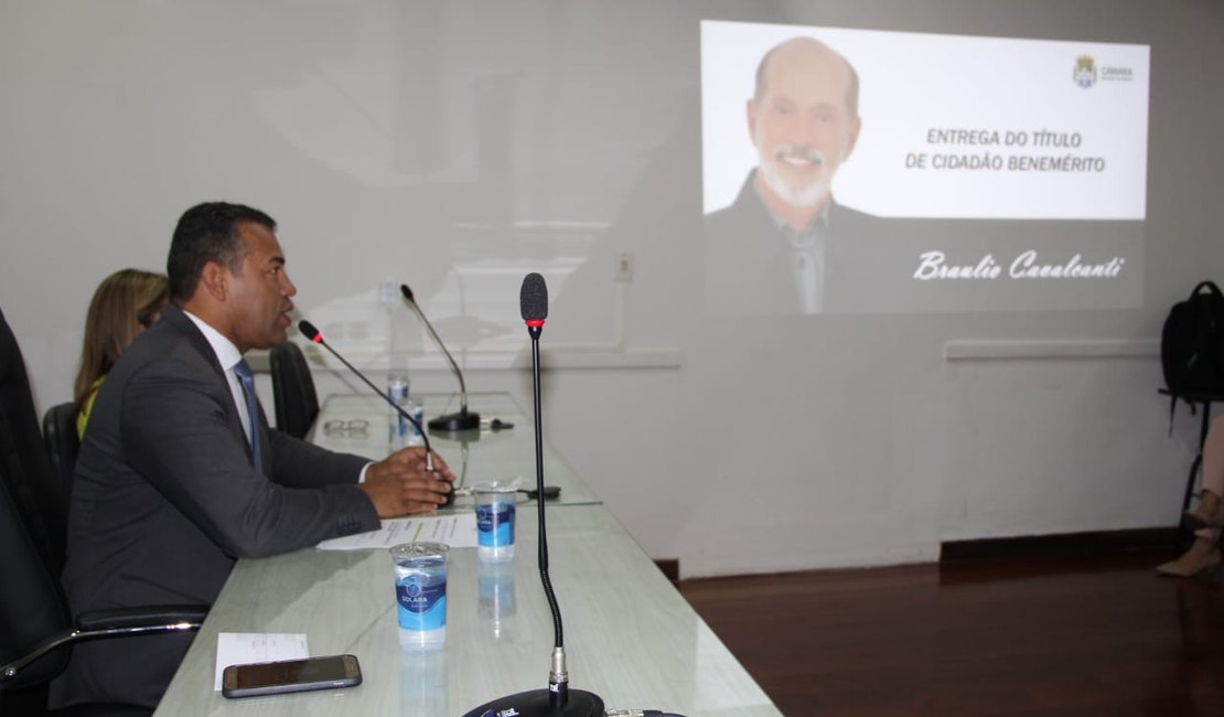 Câmara homenageia ex-vereador Bráulio Cavalcanti com Título de Cidadão Benemérito