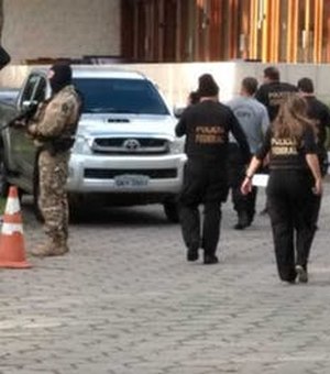PF prende trio durante operação em hotel alagoano de luxo