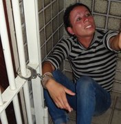 PC prende homossexual acusado de aliciar criança em São Miguel