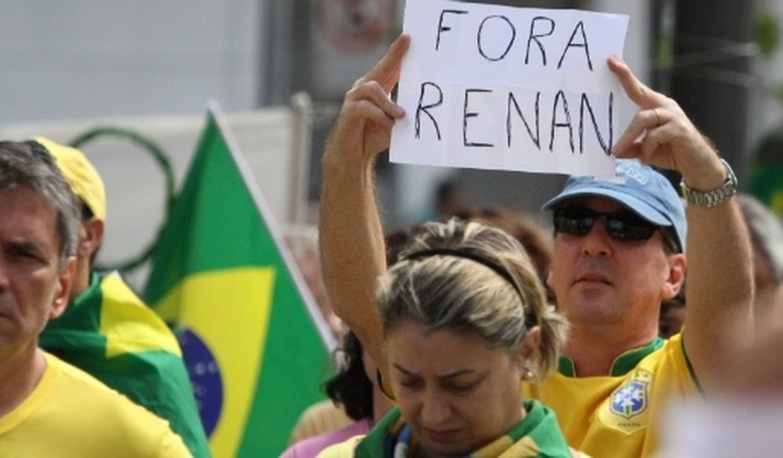 Alvo de protestos, Renan diz que manifestações são legítimas