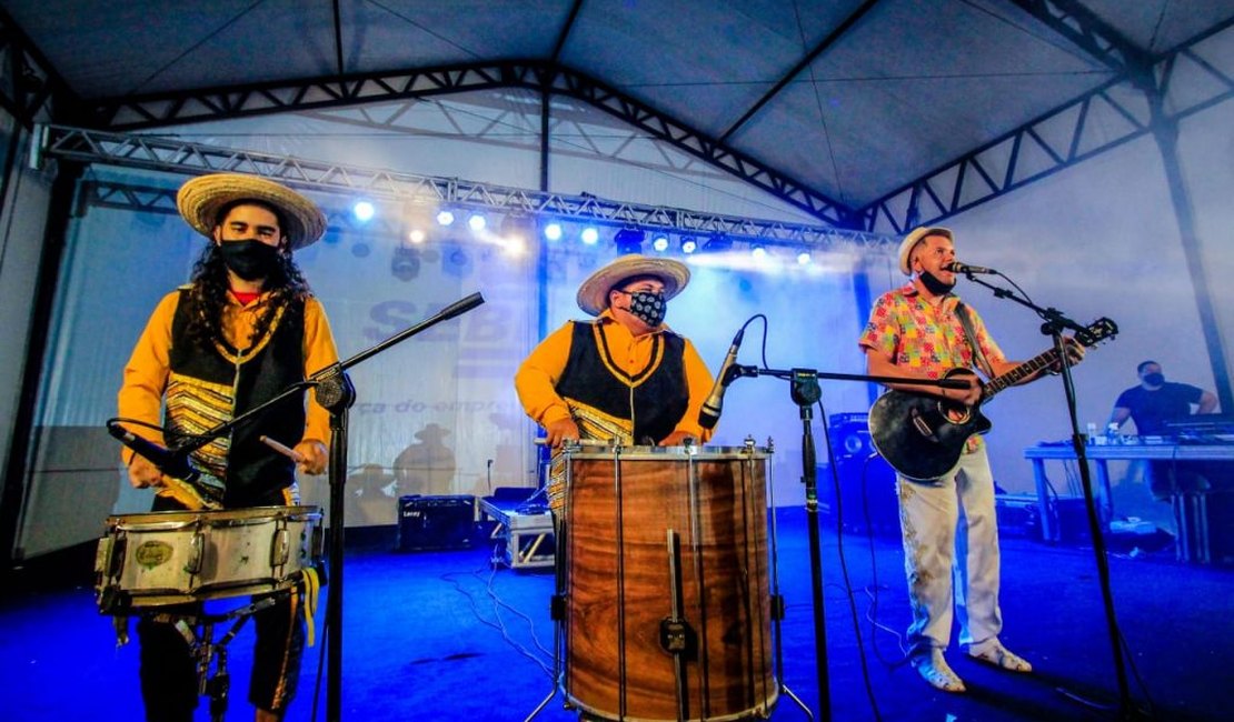 Tradição e cultura marcam a noite de abertura do Natal dos Folguedos