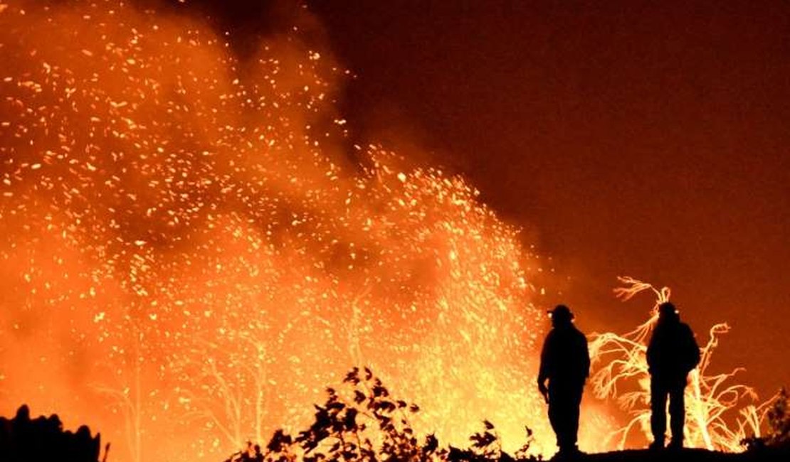 Incêndio no sul da Califórnia cresce e autor pode ser condenado à perpétua