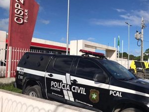 Mulher tem moto roubada por dois homens armados no município de Pilar