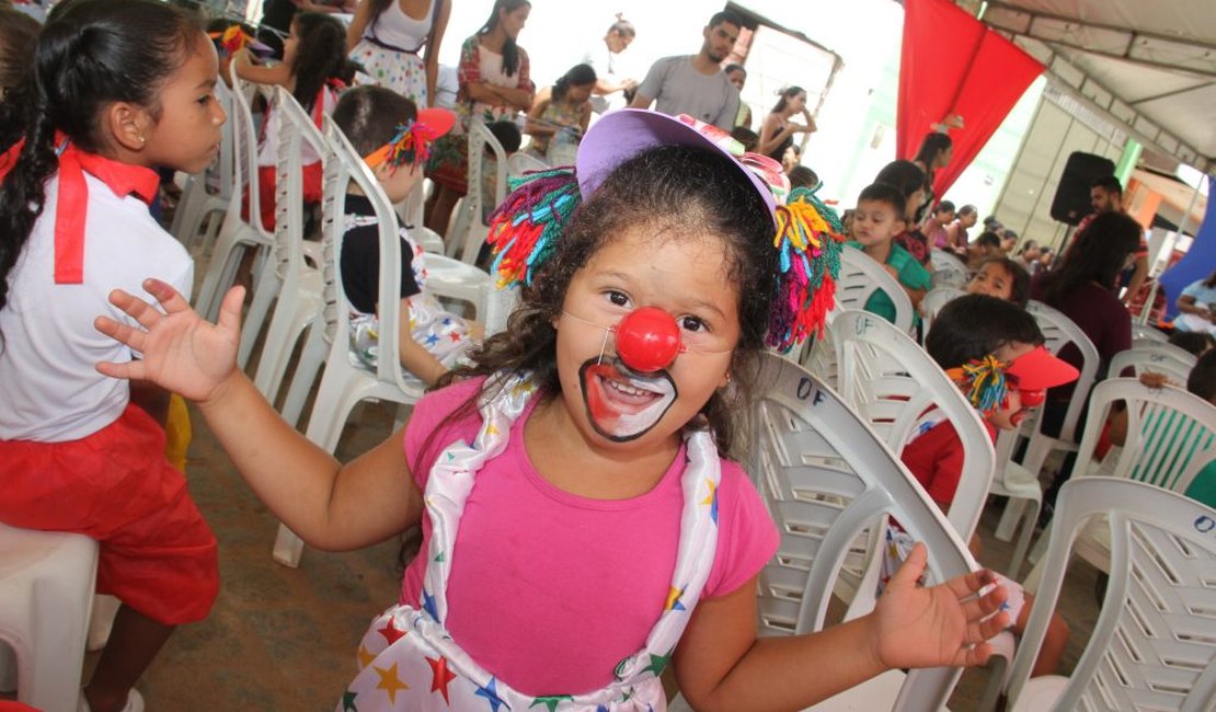 Feirinha Literária chega às crianças da Vila Canaã nesta sexta-feira (18)