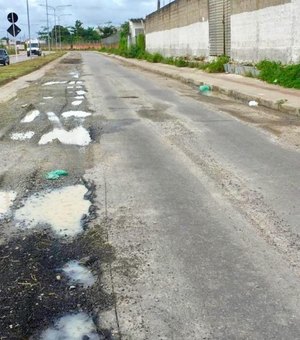Prefeitura denuncia Casal ao MPE por ruas esburacadas após obras