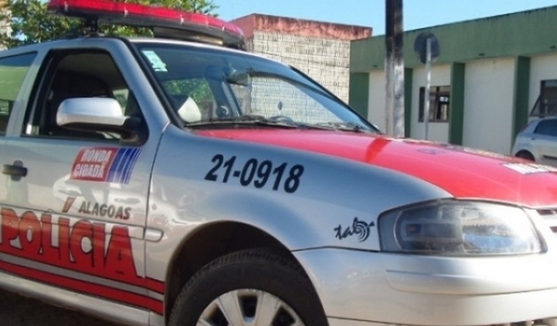 Jovem é preso por receptação e porte de arma de fogo em Maceió