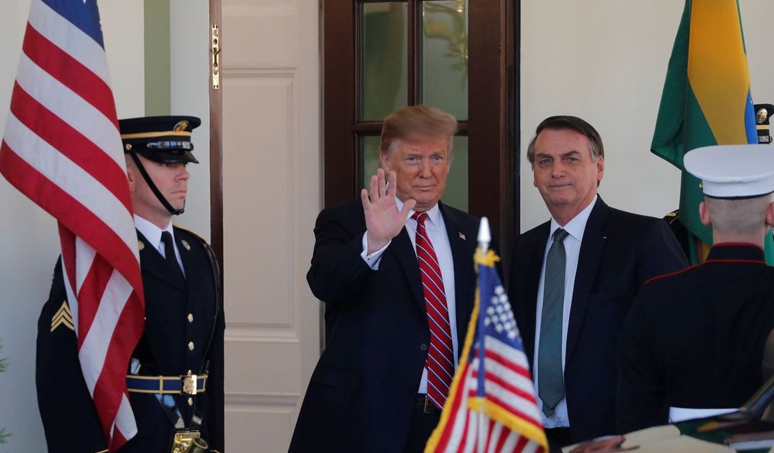 Bolsonaro e Trump conversam sobre OCDE, Venezuela e comércio bilateral