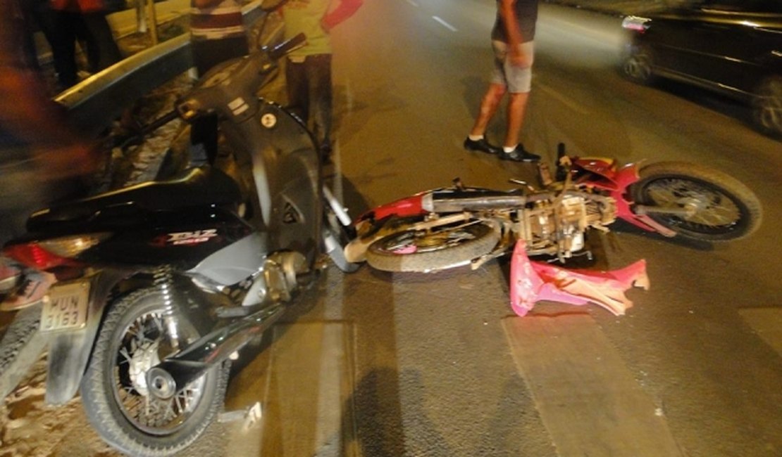 Colisão entre motos na Avenida José Alexandre deixa duas vítimas feridas