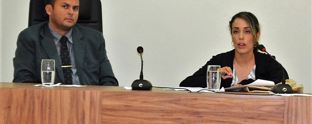 Vereadores convocam Secretária de Educação de Penedo pela segunda vez