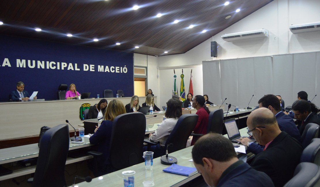 Vereadores solicitam obras de infraestrutura para diversos bairros de Maceió