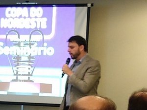 Dirigente da FAF participa de seminário da Copa do Nordeste 2019