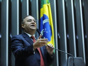 João Caldas denuncia corrupção no Tribunal de Contas; confira o vídeo
