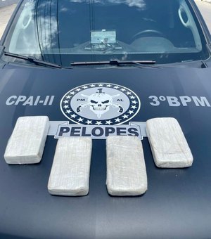 Pelopes apreende 4Kg de cocaína em Arapiraca após perseguir suspeitos
