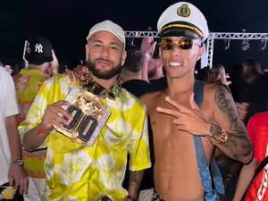 Cruzeiro do Neymar: jornais internacionais criticam jogador por viagem em alto mar