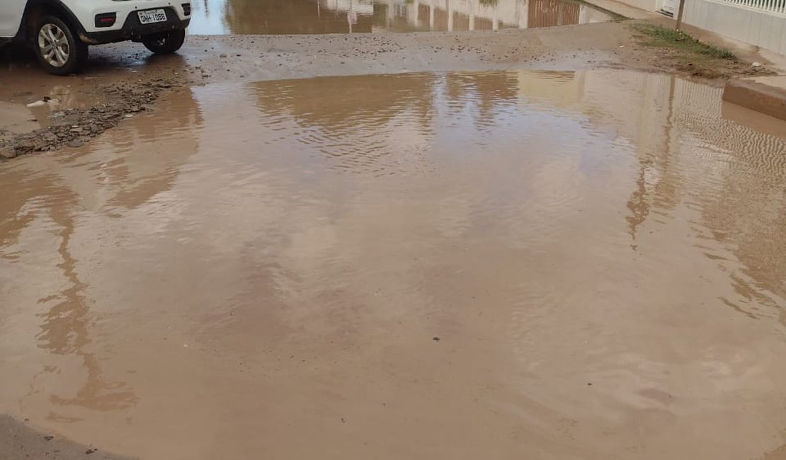 Maragogi: Rua da Praia volta ficar alagada em Barra Grande