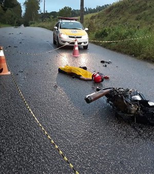 Colisão frontal entre carro e moto deixa homem morto em Porto Calvo