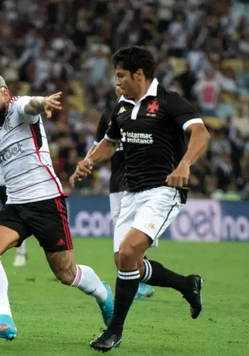 Gabigol perde pênalti, e Flamengo e Vasco empatam no Campeonato Carioca