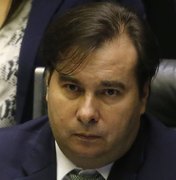 Rodrigo Maia anuncia rompimento com líder do governo