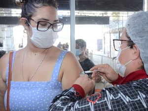 Alagoas já vacinou quase 65% dos adolescentes com a 1ª dose do imunizante contra a Covid-19