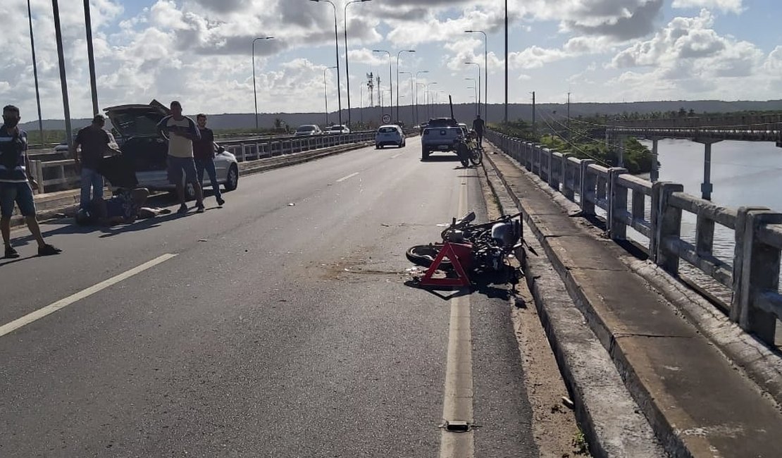 Acidente de trânsito é registrado na Ponte Divaldo Suruagy