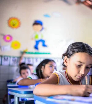 82% dos municípios brasileiros não veem condições para retomar aulas