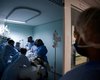 Com ocupação de leitos em UTI em alta, ao menos 11 Estados ampliam restrições para frear a covid