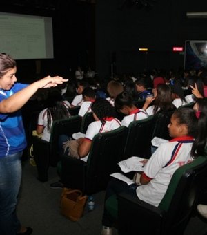 Educação oferece 150 vagas em curso gratuito de Língua Brasileira de Sinais 