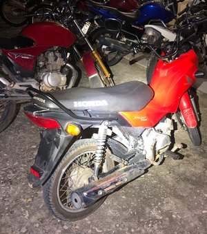 Homem é encontrado com moto roubada em São Sebastião 