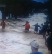 [Vídeo] Após forte chuva, cidade de Dois Riachos sofre com inundação