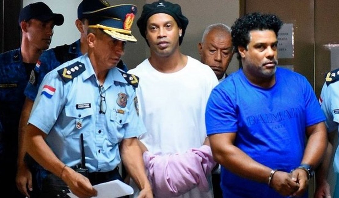 Tribunal rejeita novo pedido de prisão domiciliar de Ronaldinho Gaúcho
