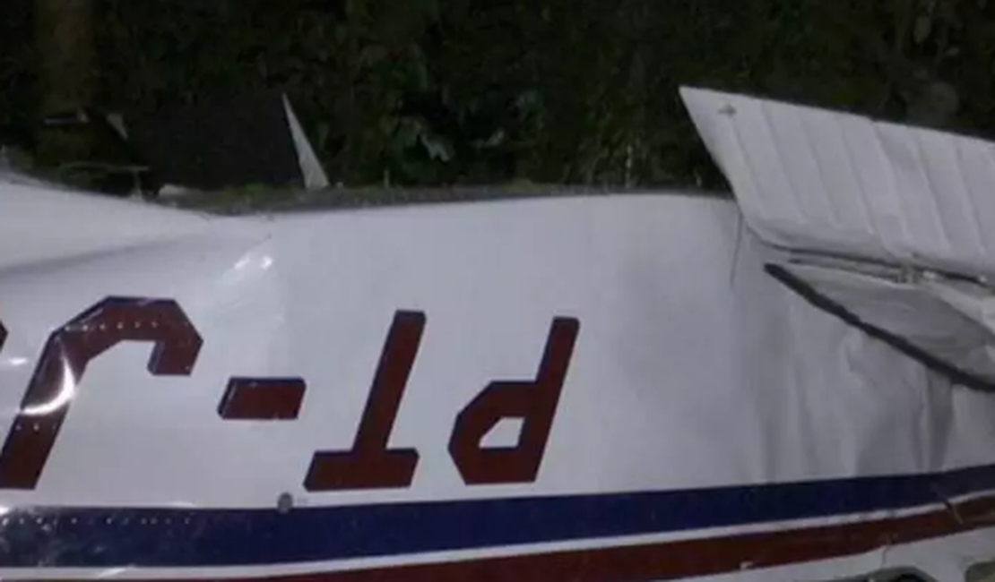 Avião de pequeno porte cai e deixa três mortos em Cascavel (PR)