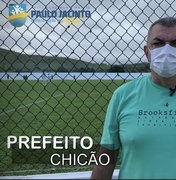 Prefeito Chicão entrega reforma de campo de futebol à população de Paulo Jacinto
