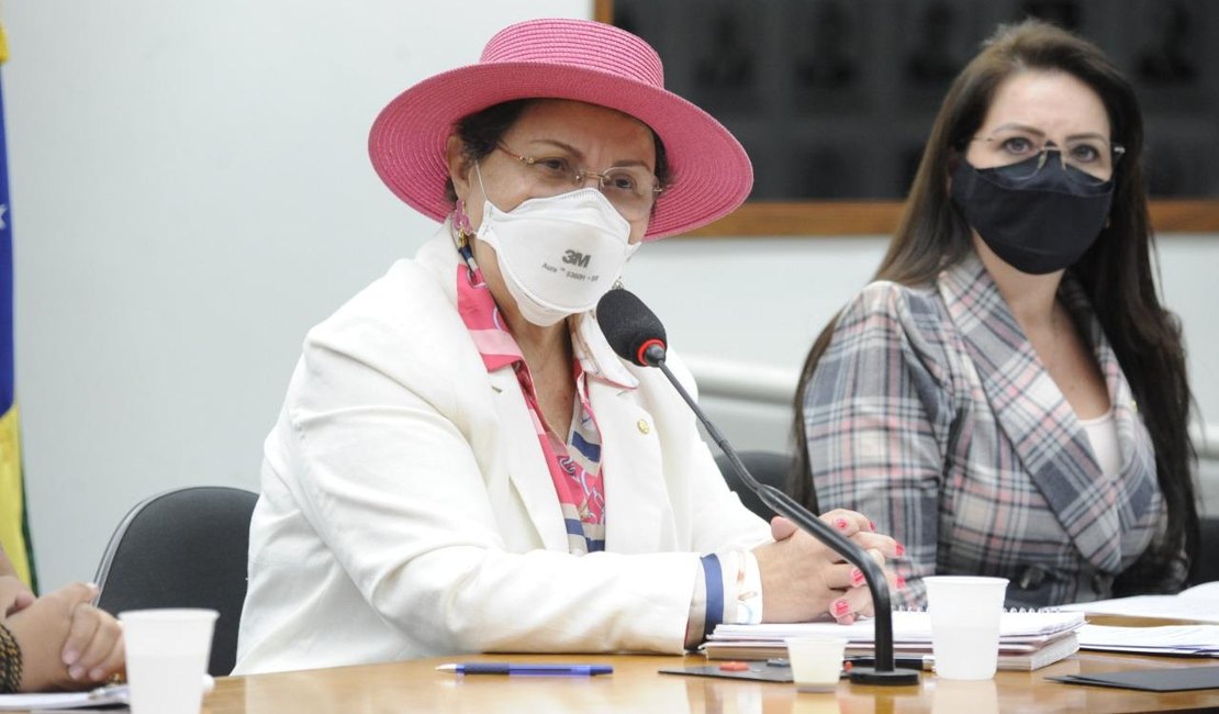 Deputada Tereza Nelma é indicada pelo PSDB para compor a Comissão que analisa a proposta do voto impresso