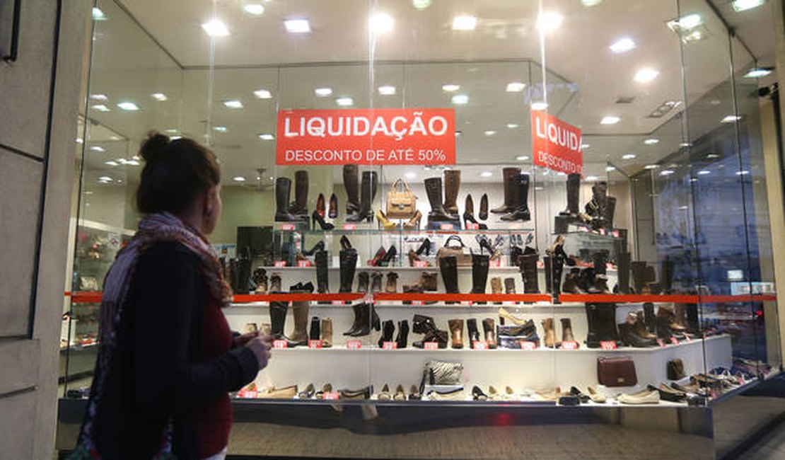 Após breve estabilidade, indicador de consumo registra queda em Alagoas