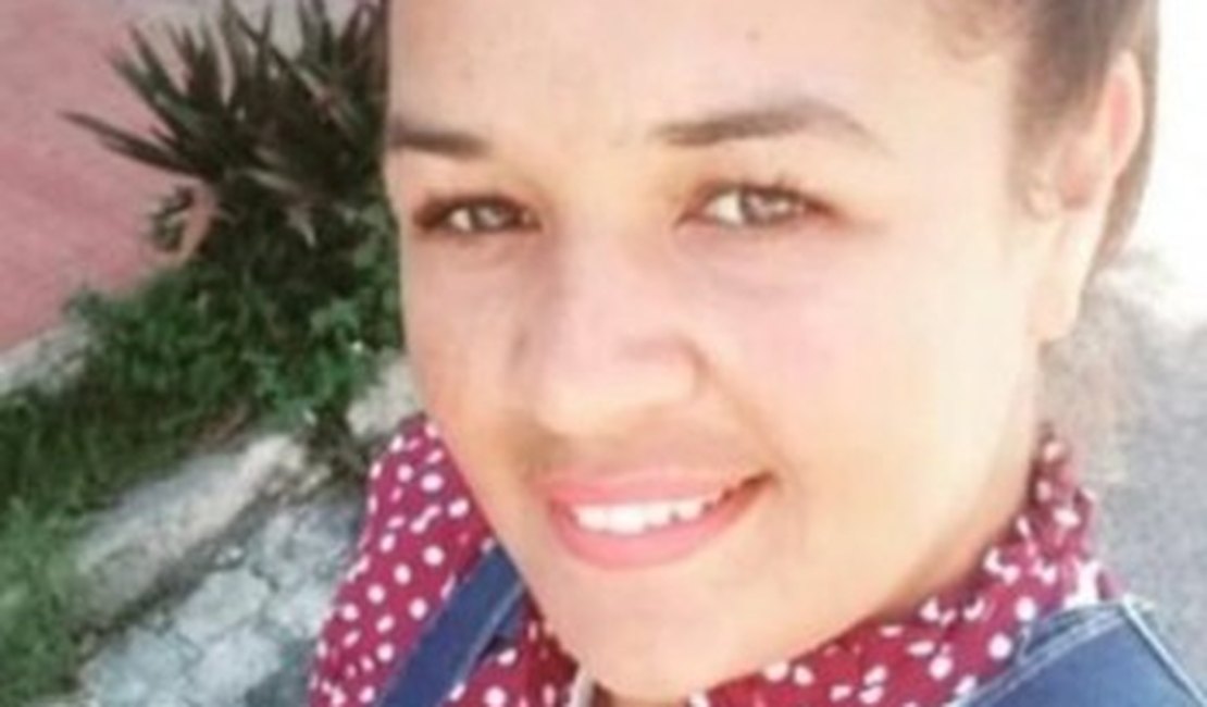 Vítima em acidente de moto no sertão, mulher morre em hospital de Arapiraca